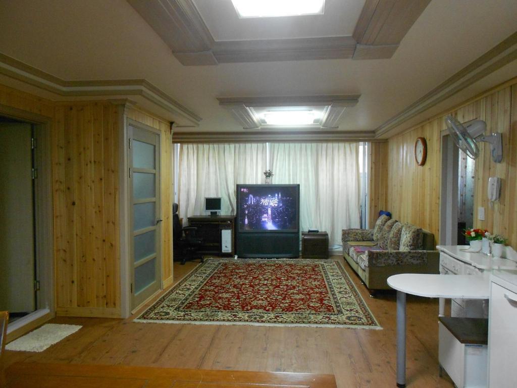 אינצ'ון Elvis Bnb מראה חיצוני תמונה